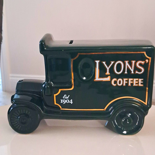 Vintage wade lyons - wade, coffee