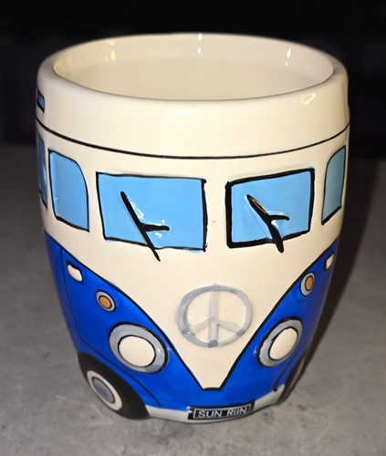 Blue white volkswagen - blue/white,