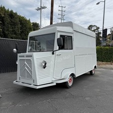 Retro Vintage Style Food Truck